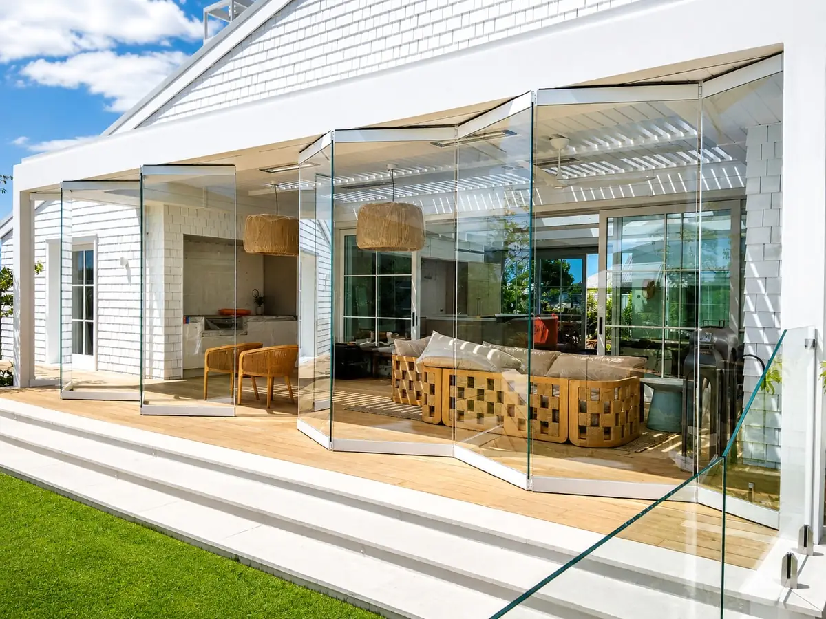 Modern glass bi-folds